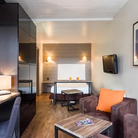 Apartamento Palais Rinour - Cosy Close To Stations - Welkeys *