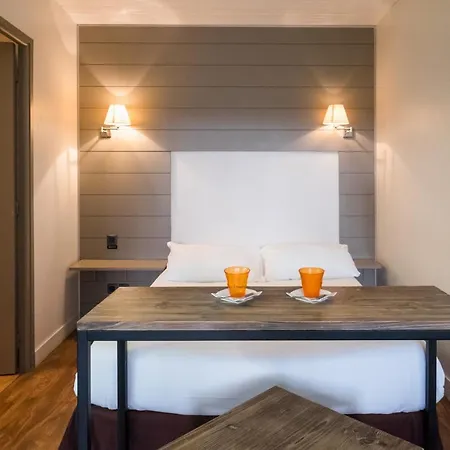 Palais Rinour - Cosy Close To Stations - Welkeys 아파트 릴